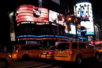 Picture of NEWS IN TIMES SQUARE III