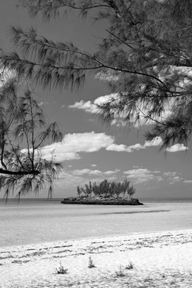 Picture of GAULDING CAY ISLAND BW