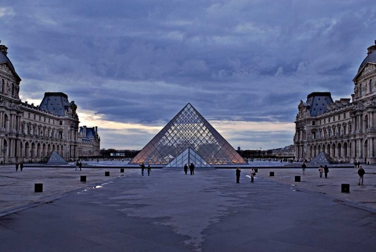 Picture of PYRAMID AT THE LOUVRE III