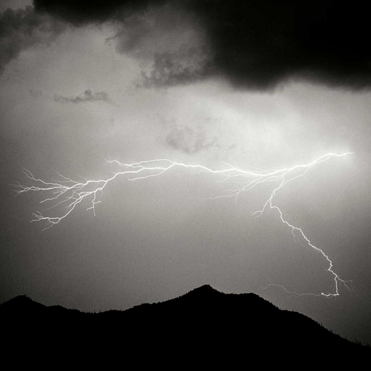 Picture of MOUNTAIN LIGHTNING SQ. BW