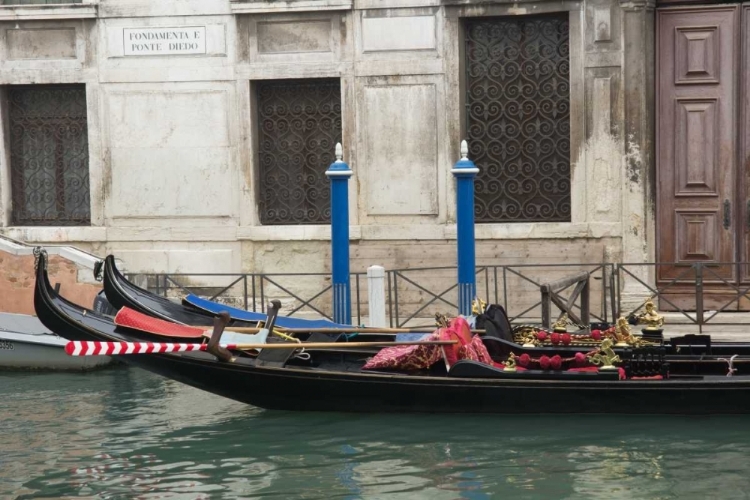 Picture of VENICE GONDOLAS I