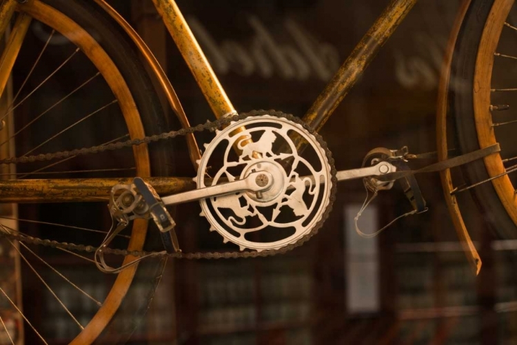 Picture of VINTAGE BICYCLE