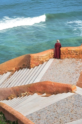 Picture of WOMAN, STAIRS, AND SEA