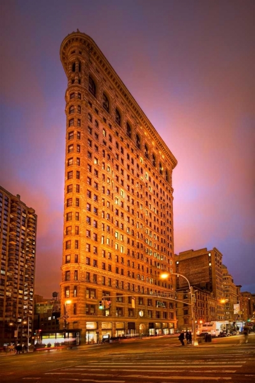 Picture of DRAMATIC FLATIRON