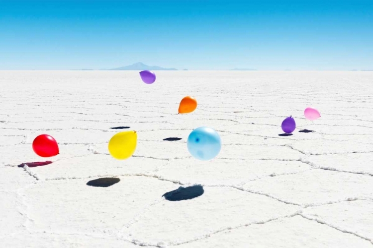 Picture of BALLOONS THREE, SALAR DE UYUNI, BOLIVIA