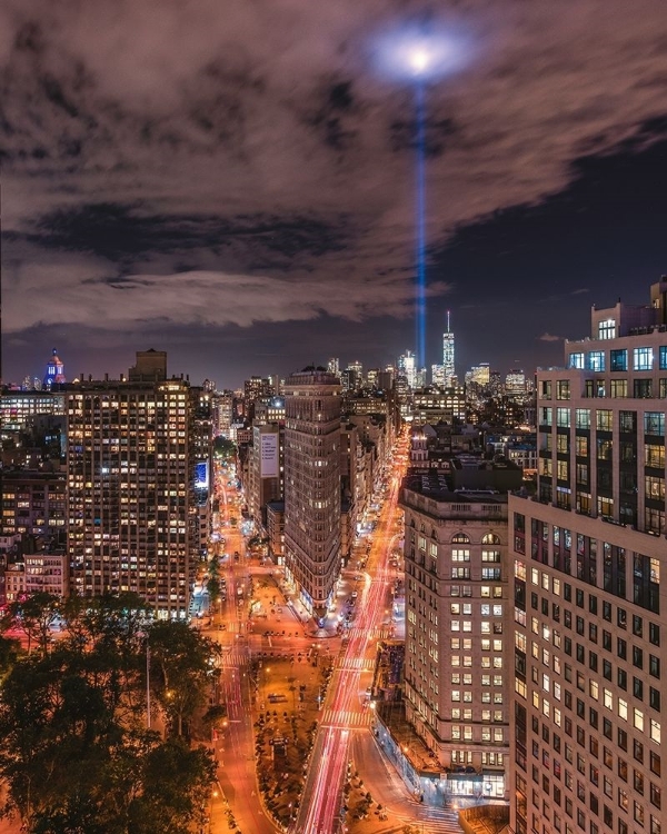 Picture of TRIBUTE LIGHTS FLATIRON DISTRICT