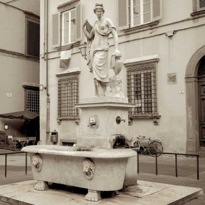 Picture of LUCCA - 1