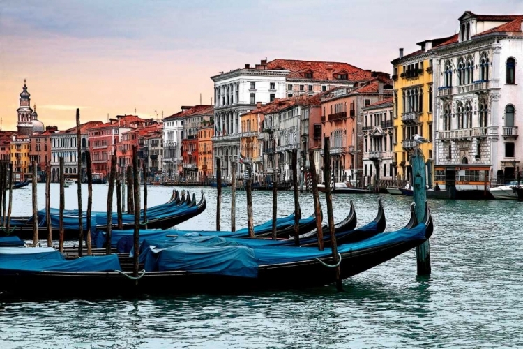 Picture of DAWN IN VENICE