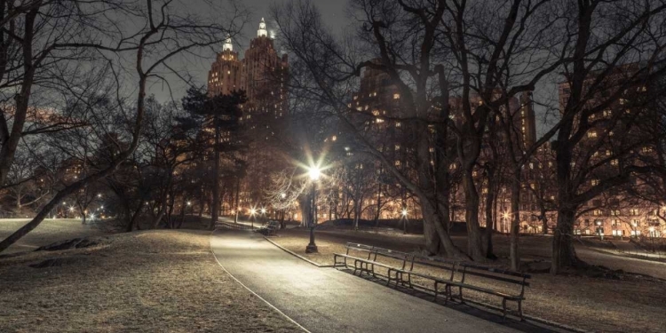 Picture of PATH IN CENTAL PARK AT NIGHT, WINTER, SNOW, NEW YORK.