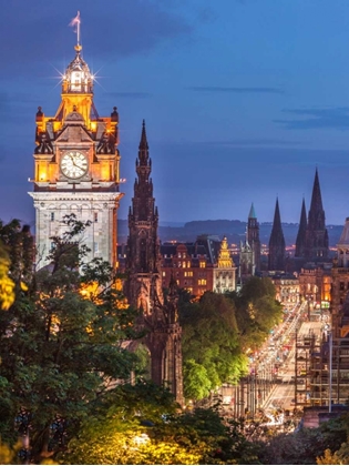 Picture of PRINCESS STREEN AND THE BALMORAL HOTEL AND NIGHT, EDINBRUGH, SCOTLAND