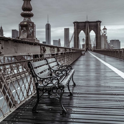 Picture of EMPTY BENCH ON THE PEDESTRIAN WALKWAY OF THE BROOKLYN BRIDGE, NEW YORK