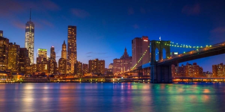 Picture of EVENING SHOT OF LOWER MANHATTAN SKYLINE AND BROOKLYN BRIDGE, NEW YORK