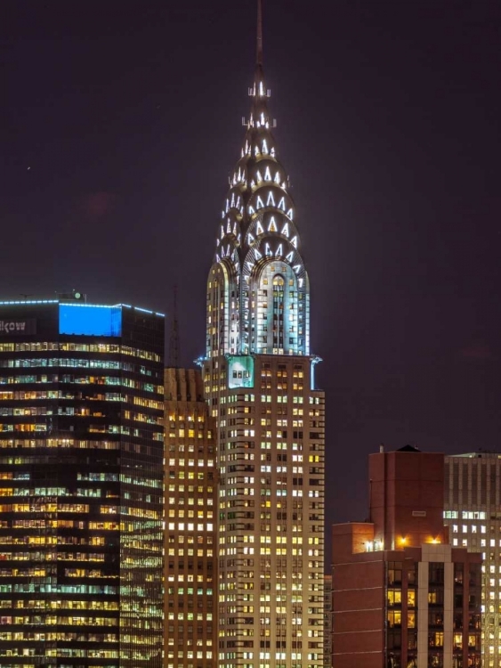 Picture of CHRYSLER BUILDING IN NEW YORK CITY