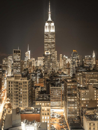 Picture of ILLUMINATED MANHATTAN SKYLINE AT TWILIGHT - NEW YORK CITY