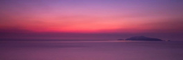 Picture of SUNSET OVER THE SEA