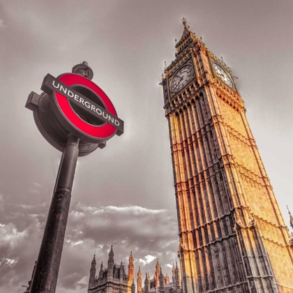 Picture of UNDERGROUND SIGN WITH BIG BEN, LONDON, UK