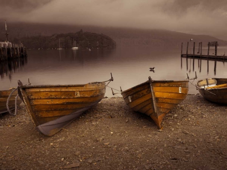 Picture of BOATS ON LAKE