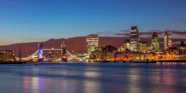 Picture of LONDON SKYLINE OVER RIVER THAMES, UK