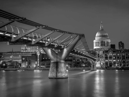 Picture of THE MILLENNIUM BRIDGE AND ST PAULS CATHEDRAL IN LONDON, UK