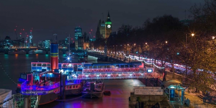 Picture of EVENING VIEW OF LONDON CITY