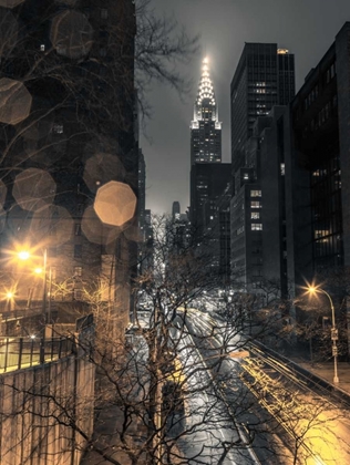 Picture of CHRYSLER BUILDING IN NEW YORK CITY