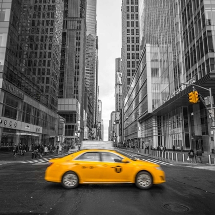 Picture of CAB ON NEW YORK CITY STREET