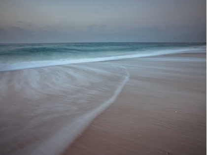 Picture of SURF APPROACHING THE BEACH