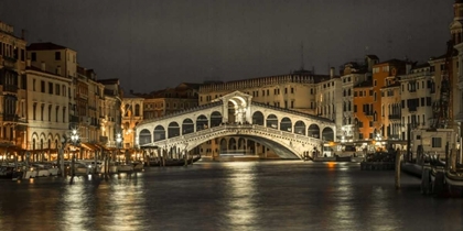 Picture of THE GRAND CANAL AND THE RIALTO BRIDGE AT NIGHT, VENICE, ITALY