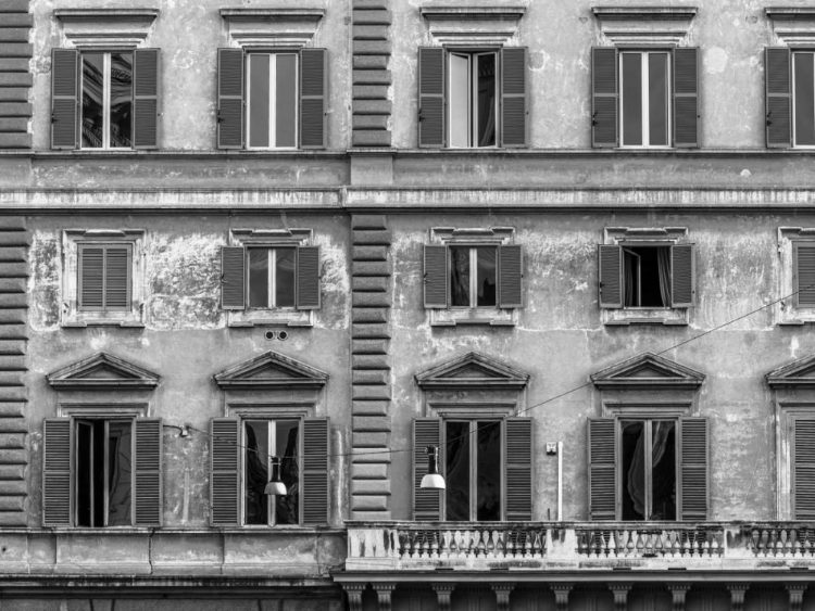 Picture of OLD BUILDINGS IN CITY OF ROME, ITALY