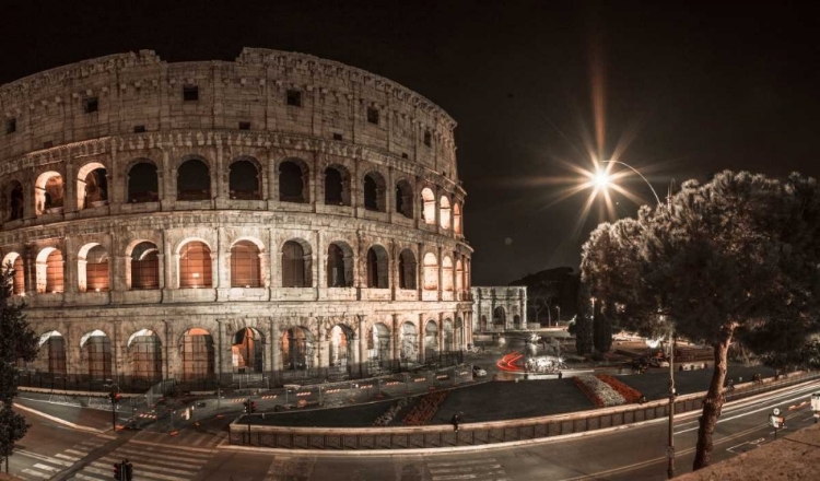 Picture of FAMOUS COLOSSEUM IN ROME, ITALY