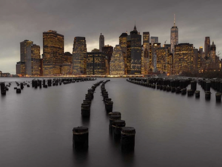 Picture of MANHATTAN SKYLINE WITH ROWS OF GROYNES IN EAST RIVER, NEW YORK