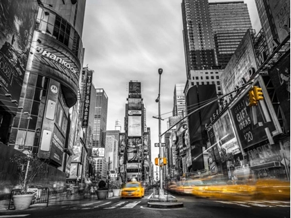 Picture of TRAFFIC SIGNAL ON BROADWAY TIMES SQUARE, MANHATTAN, NEW YORK CITY