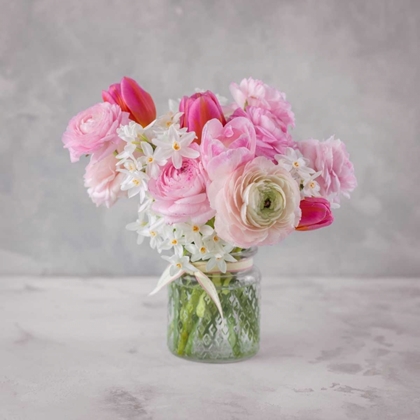 Picture of BUNCH OF MIXED FLOWERS IN GLASS BOTTLE