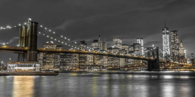 Picture of BROOKLYN BRIDGE AND LOWER MANHATTAN SKYLINE AT DUSK, NEW YORK