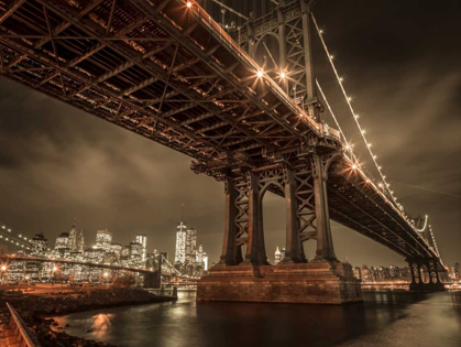 Picture of MANHATTAN BRIDGE OVER EAST RIVER AT DUSK, NEW YORK