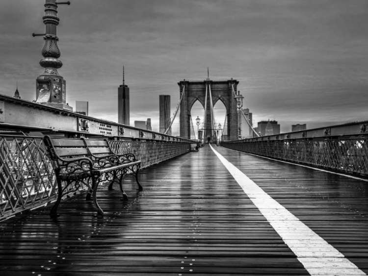 Picture of EMPTY BENCH ON THE PEDESTRIAN WALKWAY OF THE BROOKLYN BRIDGE, NEW YORK