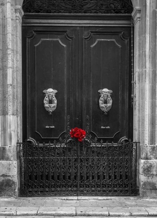 Picture of BUNCH OF ROSES ON DOOR OF A HOUSE IN MDINA, MALTA