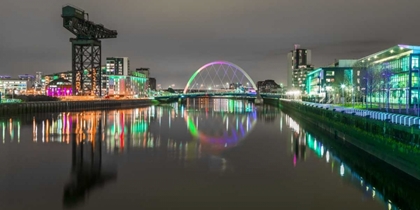 Picture of VIEW ALONG THE RIVER CLYDE AT NIGHT, GLASGOW