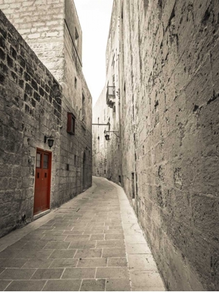 Picture of TRADITIONAL HOUSES ON NARROW LANES OF MDINA, MALTA