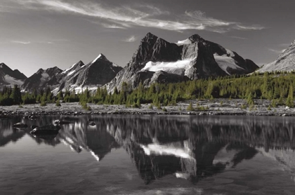Picture of AMETHYST LAKE REFLECTION BW WITH COLOR