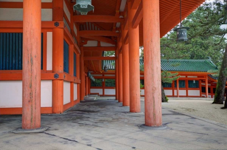 Picture of JAPAN, KYOTO, HEIAN JINGU SHRINE, SHINTO SHRINE