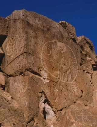 Picture of CALIFORNIA, OWENS VALLEY, CURVILINEAR PETROGLYPHS