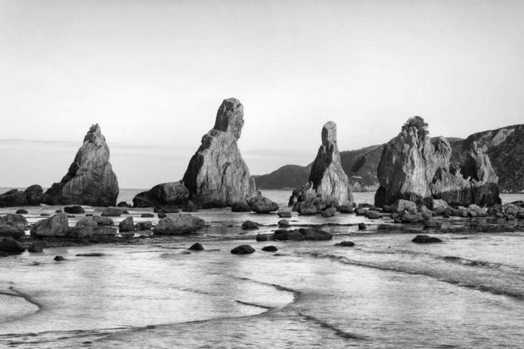 Picture of JAPAN, KUSHIMOTO HASHIGUI-IWA ROCKS ON THE SHORE