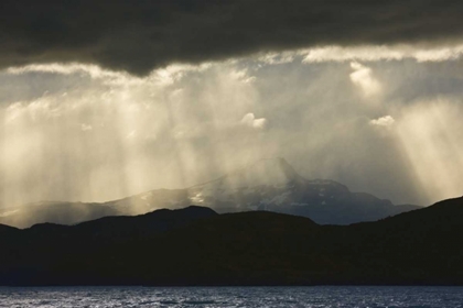 Picture of CHILE, TORRES DEL PAINE NP CREPUSCULAR RAYS