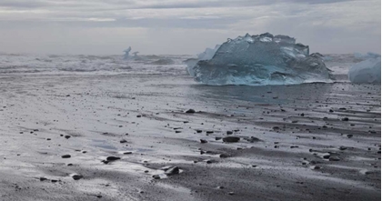 Picture of ICELAND ICEBERG PIECES FROM JOKULSARLON LAGOON