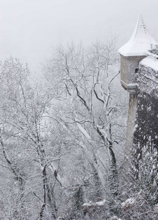 Picture of AUSTRIA, SALZBURG SALZBURG CASTLE WALL IN WINTER