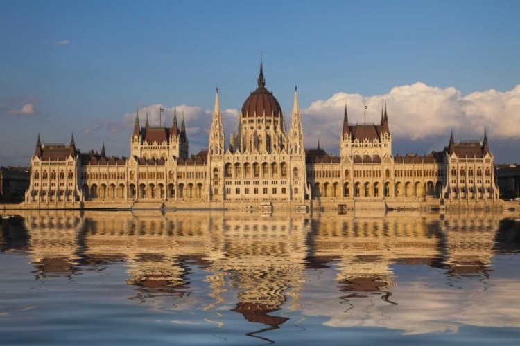 Picture of HUNGARY, BUDAPEST PARLIAMENT BUILDING