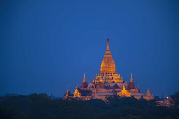 Picture of MYANMAR, BAGAN TWILIGHT ON ANANDA TEMPLE