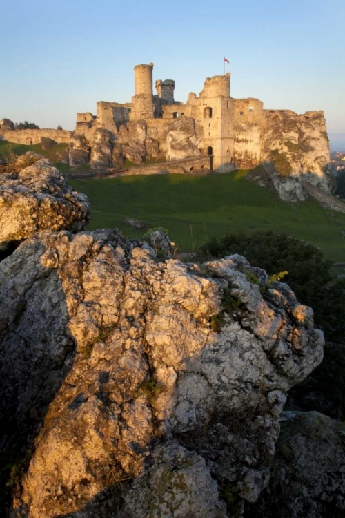 Picture of POLAND DISTANT VIEW OF OGRODZIENIEC CASTLE