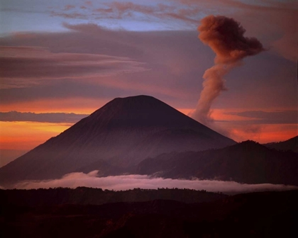 Picture of INDONESIA MT SEMERU EMITS A PLUME OF SMOKE